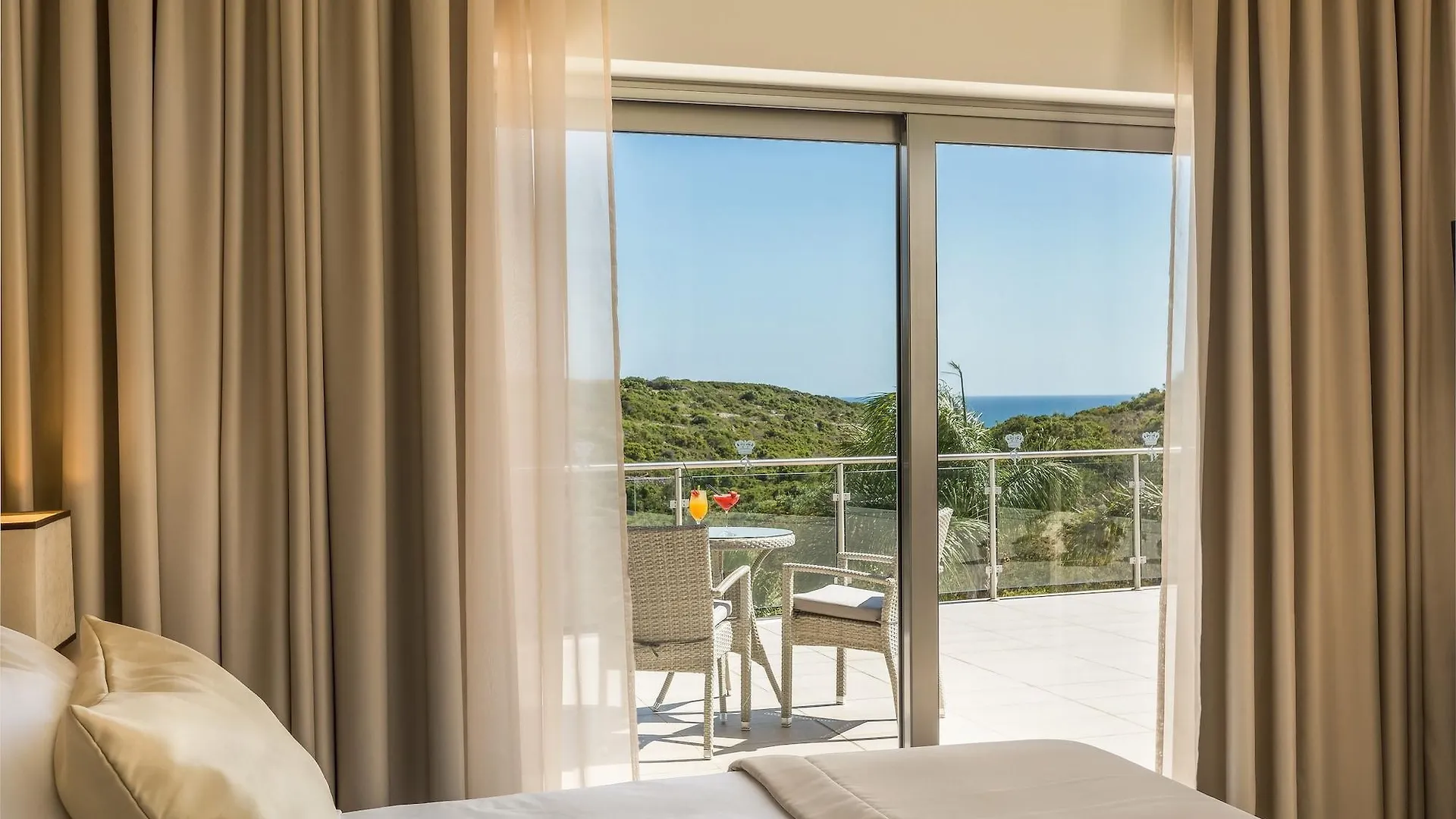 Hotel Caneiros Luxury House & Suites Ferragudo