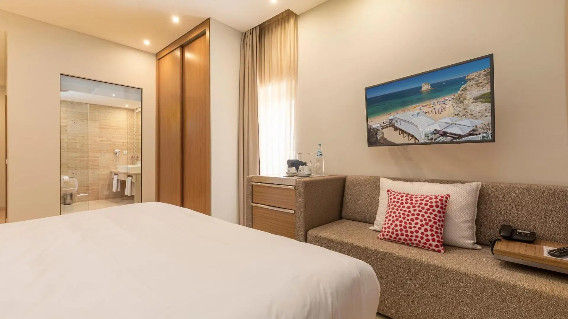 **** Hotel Caneiros Luxury House & Suites Ferragudo  Portugal